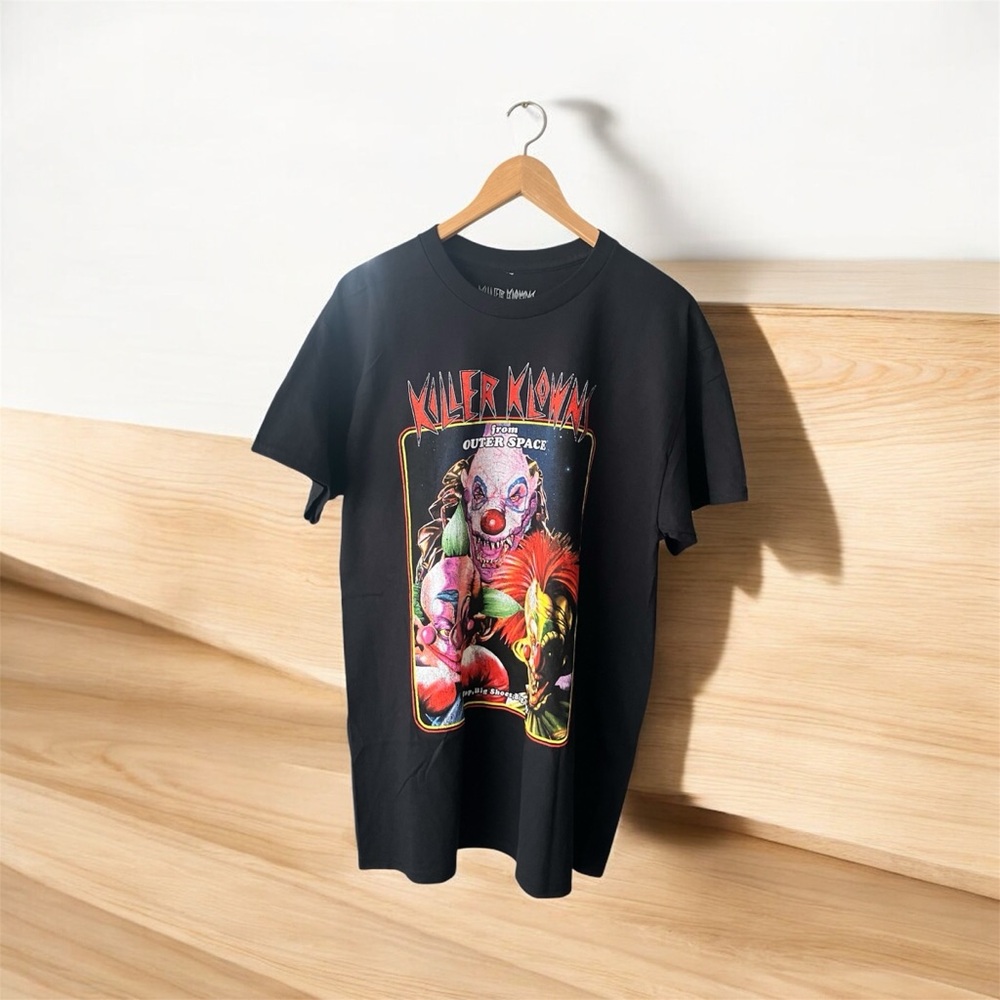 NEW Spencer's Unisex Vintage Killer Klowns from Outer Space Graphic Tee Large